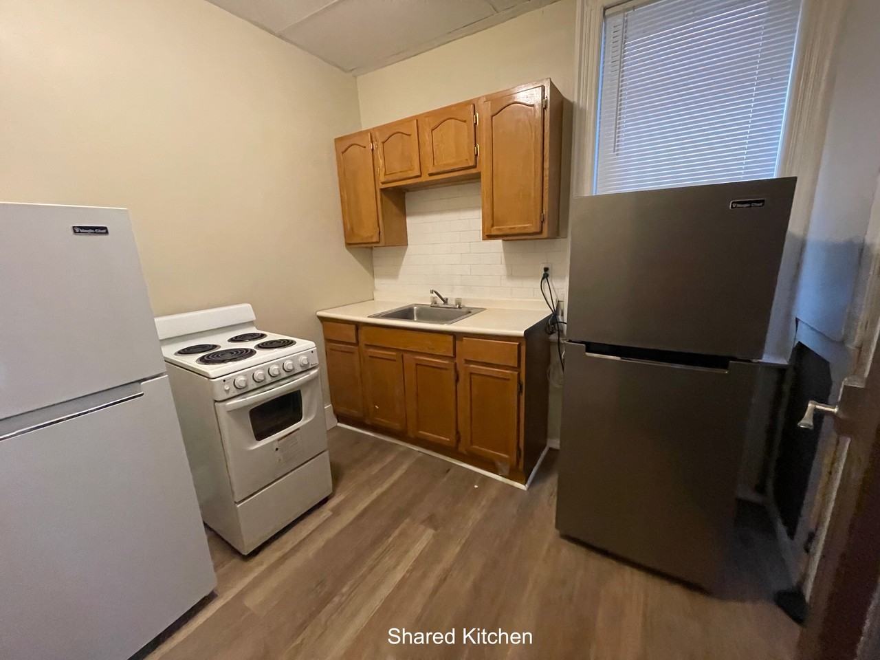 3440 Old York Rd #2F - Photo 4 of 8