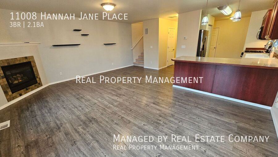 11008 Hannah Jane Pl - Photo 2 of 25