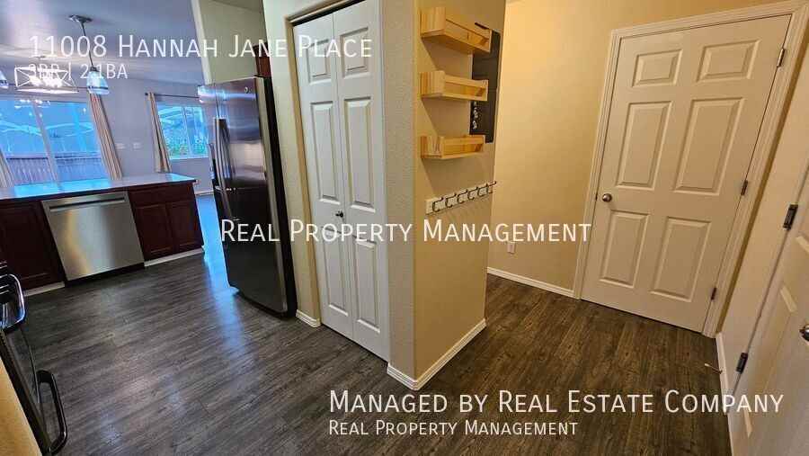 11008 Hannah Jane Pl - Photo 7 of 25