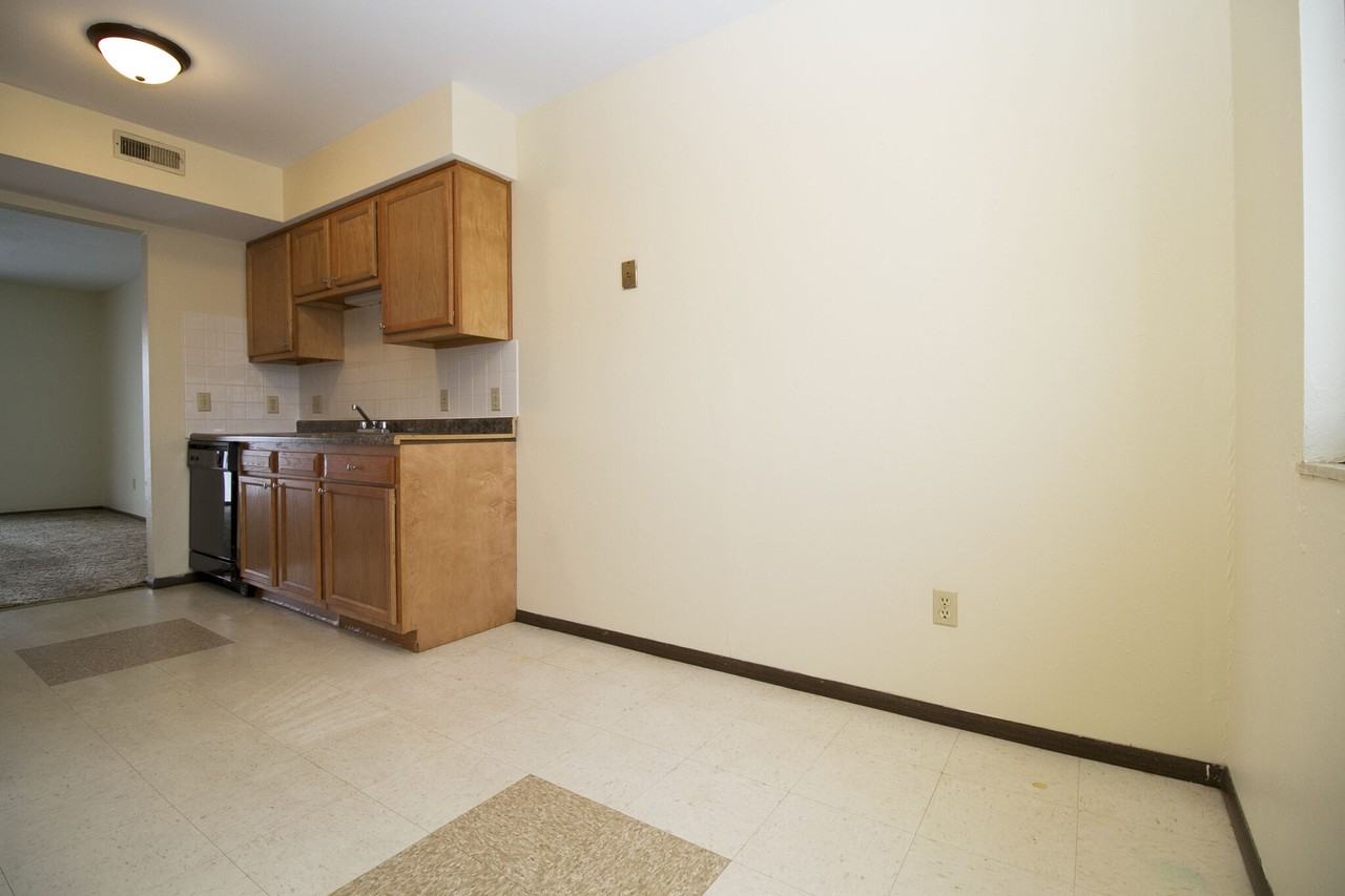 7271 Ayers Rd #1 - Photo 3 of 24