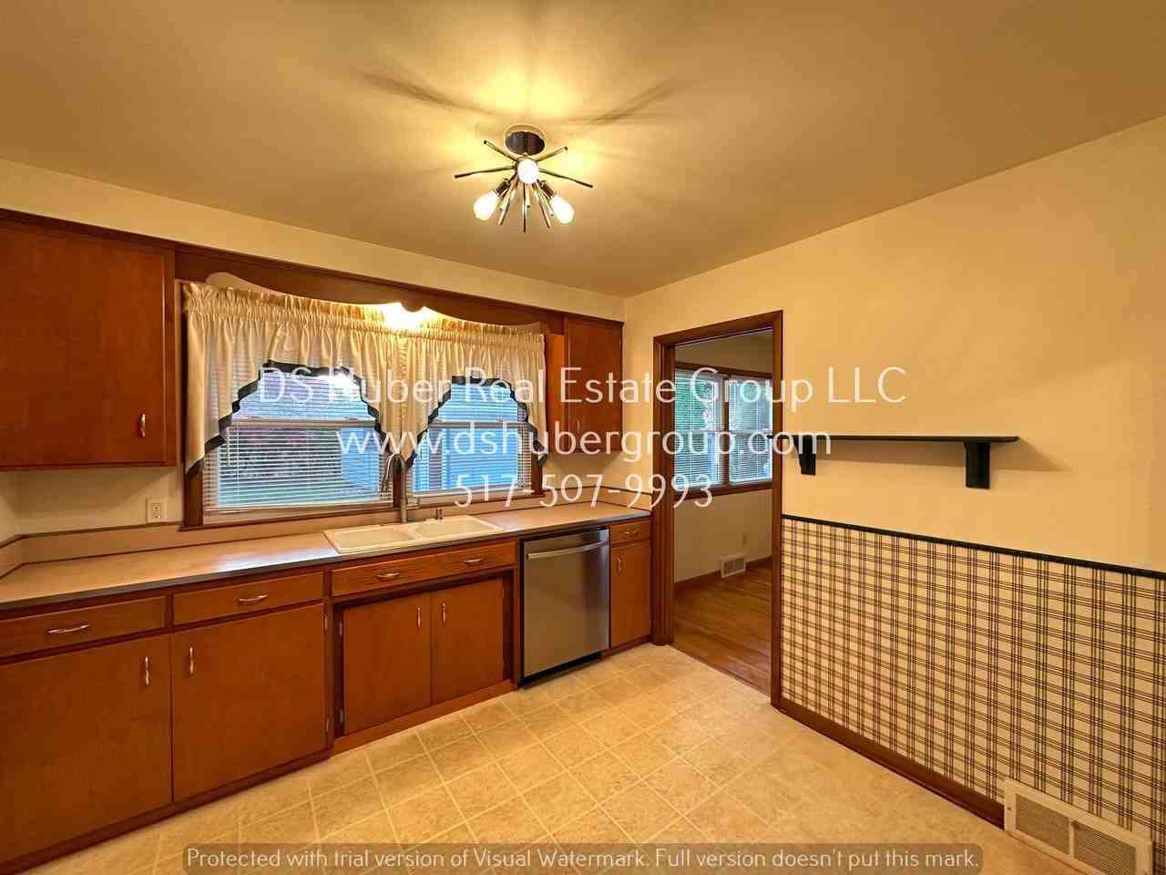 1316 Ravenswood Dr - Photo 5 of 23