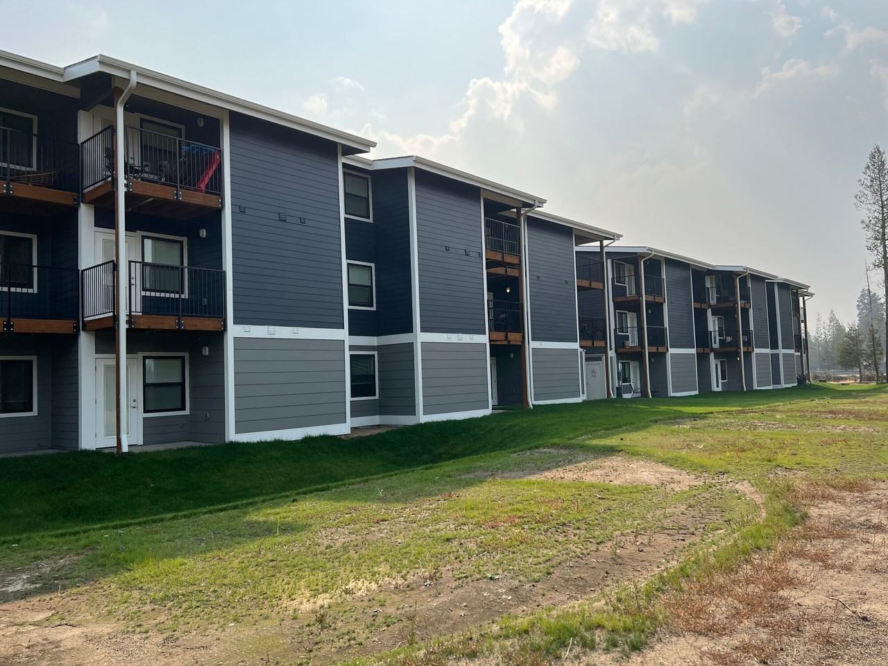 Pine View - Photo 4 of 29