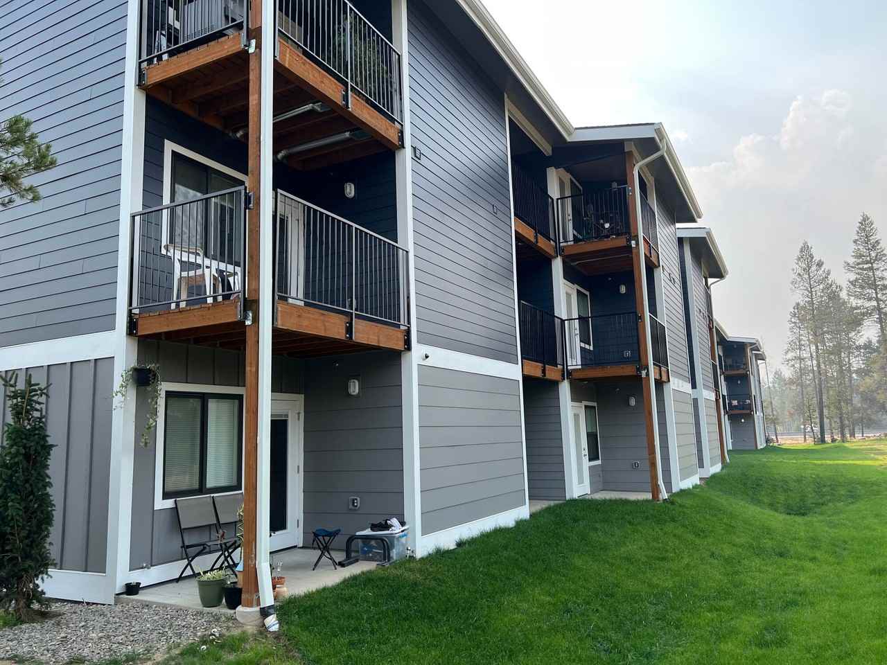 Pine View - Photo 6 of 29