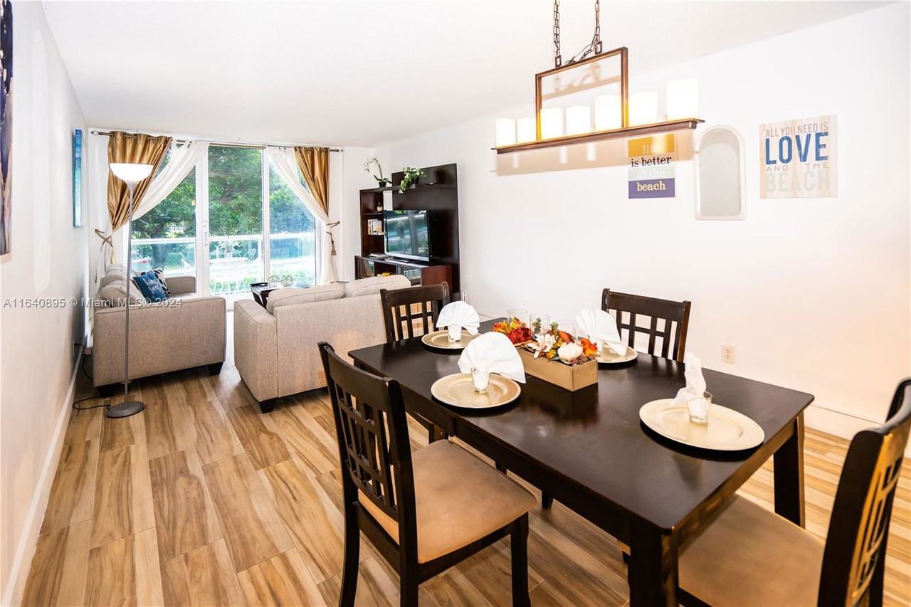 19370 Collins Ave #125 - Photo 3 of 8