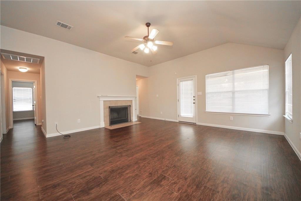 115 Newport Landing Pl - Photo 2 of 8
