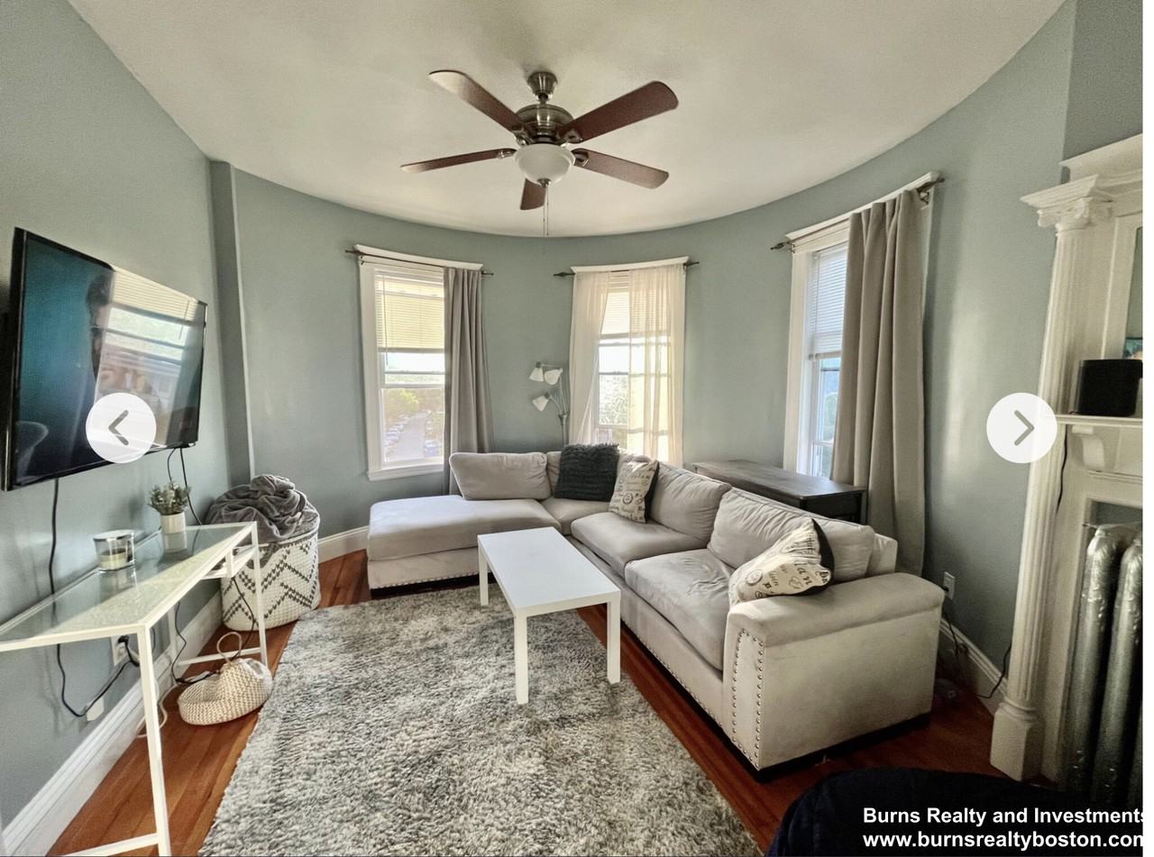 22 Pleasant St #1