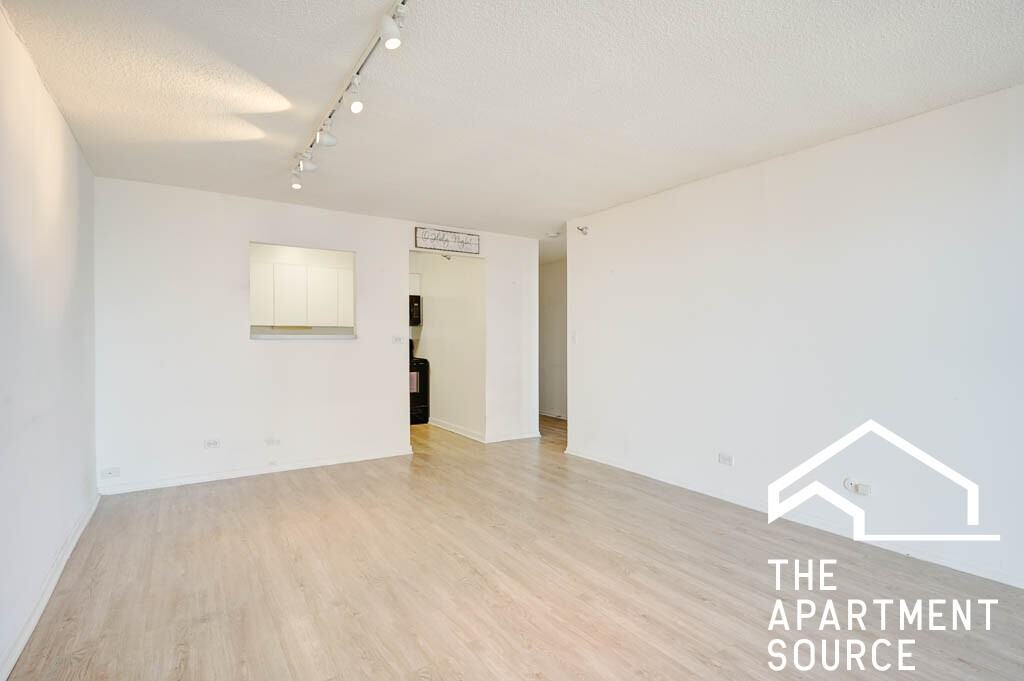 1111 N Dearborn St #1601 - Photo 5 of 15