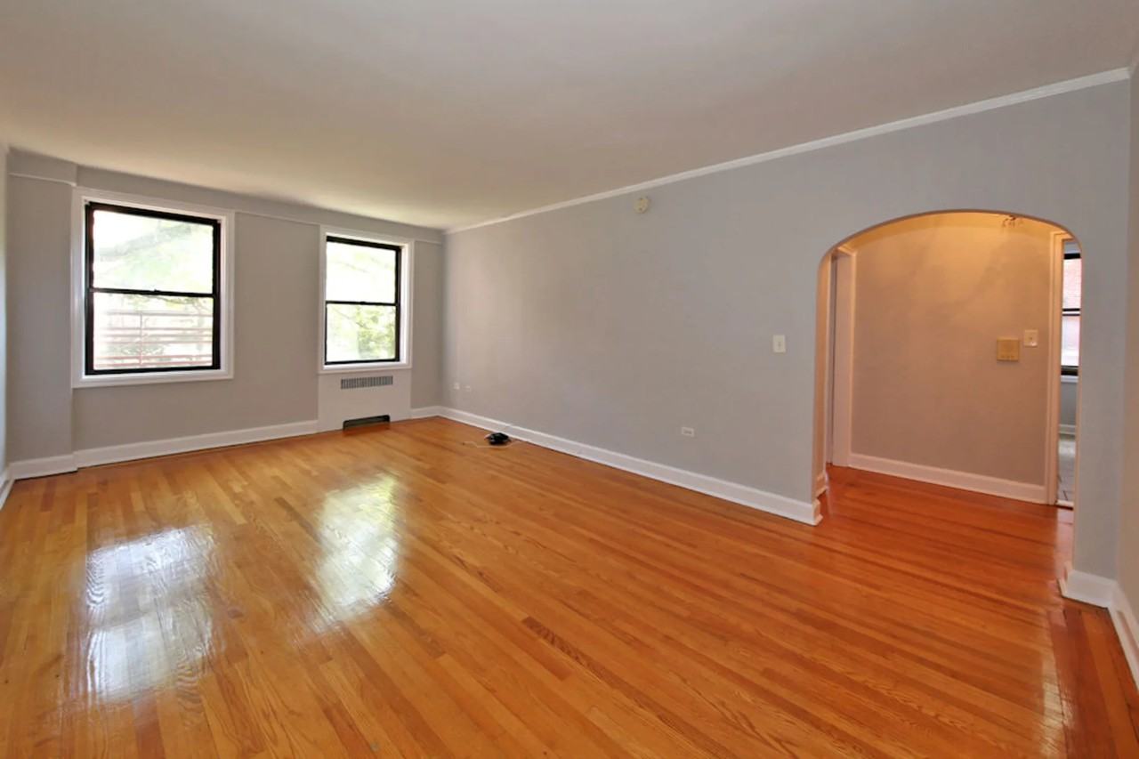 212 Larchmont Acres Apt D - Photo 3 of 10