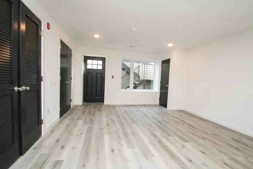 10 N 57Th St - Photo 3 of 11