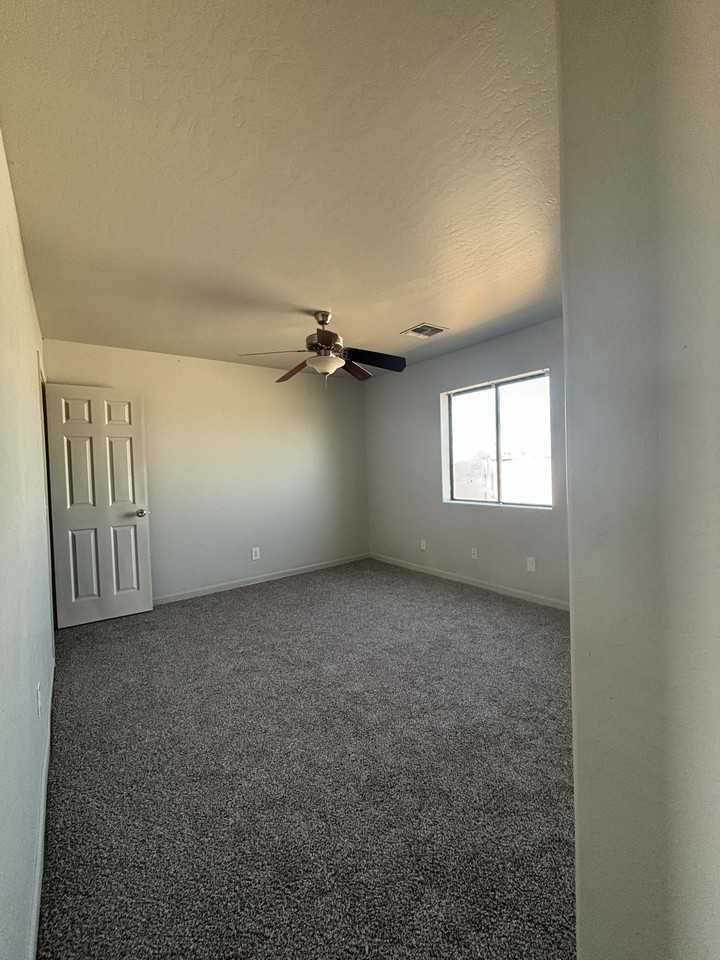 8212 W Magnum Dr - Photo 3 of 3