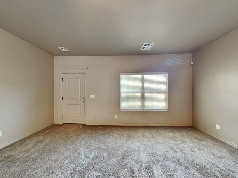 509 N Main St - Photo 2 of 20