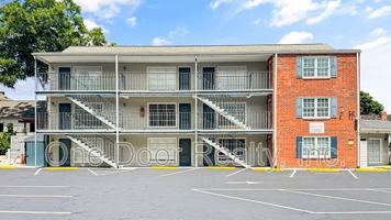 featured image of 732 Scotland St #11