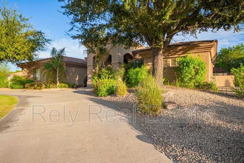 14201 W Valley View Dr - Photo 3 of 49