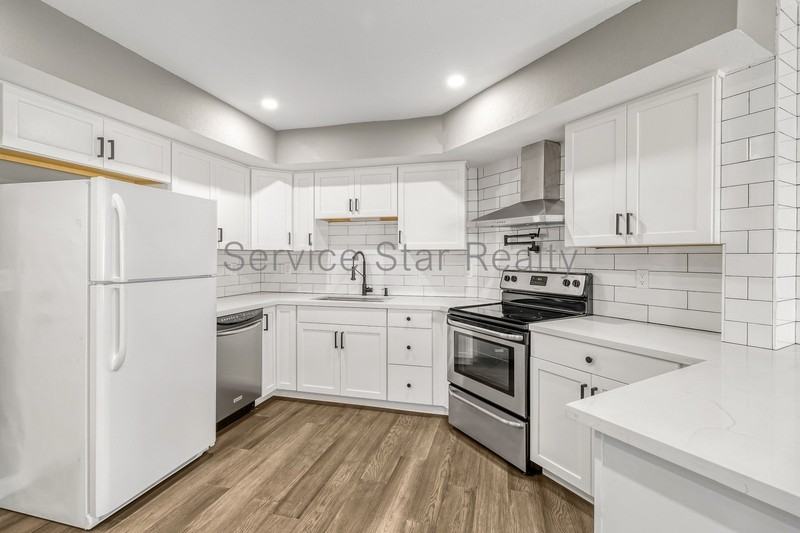 7318 N 43rd Ln - Photo 4 of 15