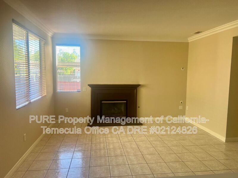 39918 Ashwood Ln - Photo 2 of 13