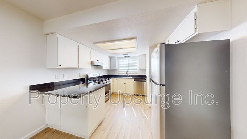 1450 Victor Ave - Photo 2 of 17