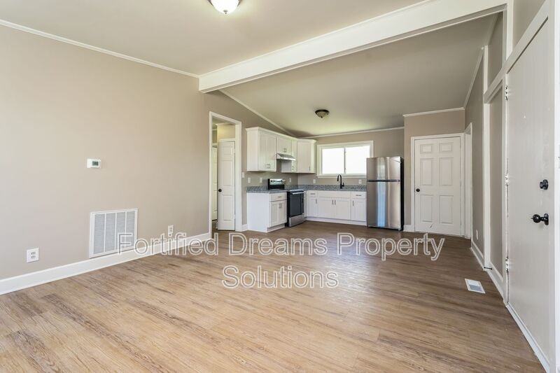509 Saunders Pl #B - Photo 3 of 13
