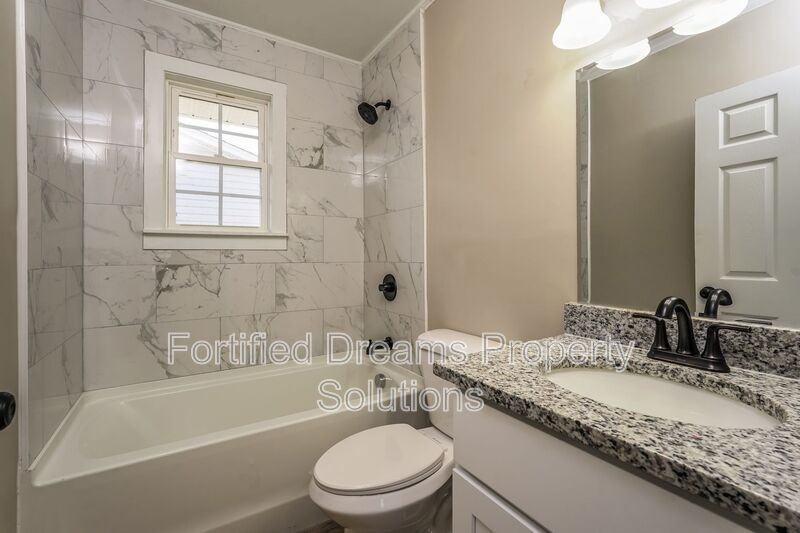 509 Saunders Pl #B - Photo 7 of 13