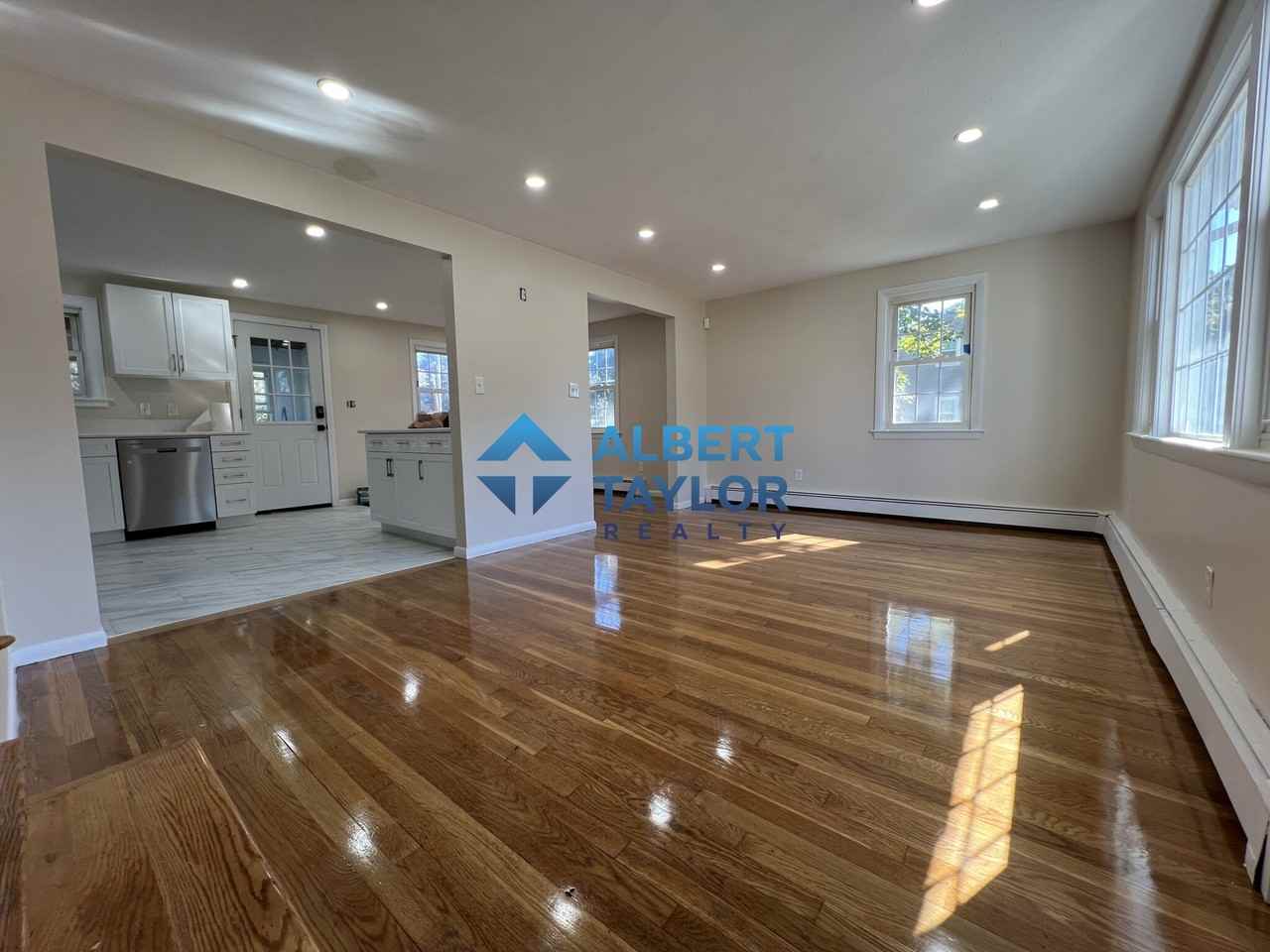 10 Regina Rd #B - Photo 3 of 22