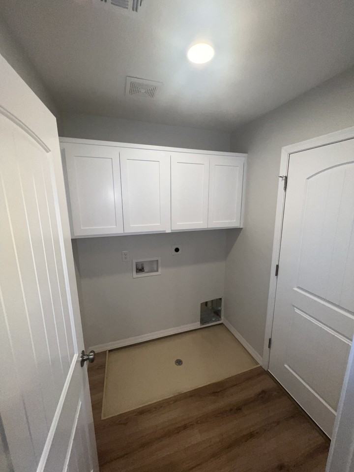 1852 S 1st Ave #NA - Photo 3 of 8