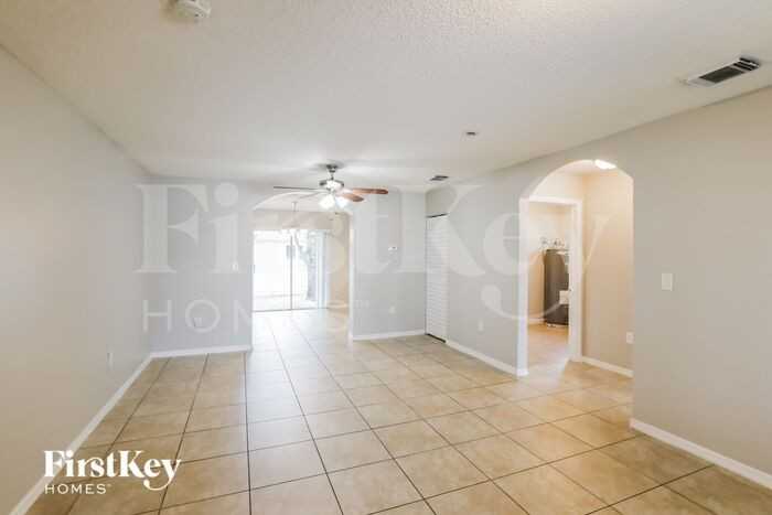 20433 Nw 19th Ave - Photo 2 of 16