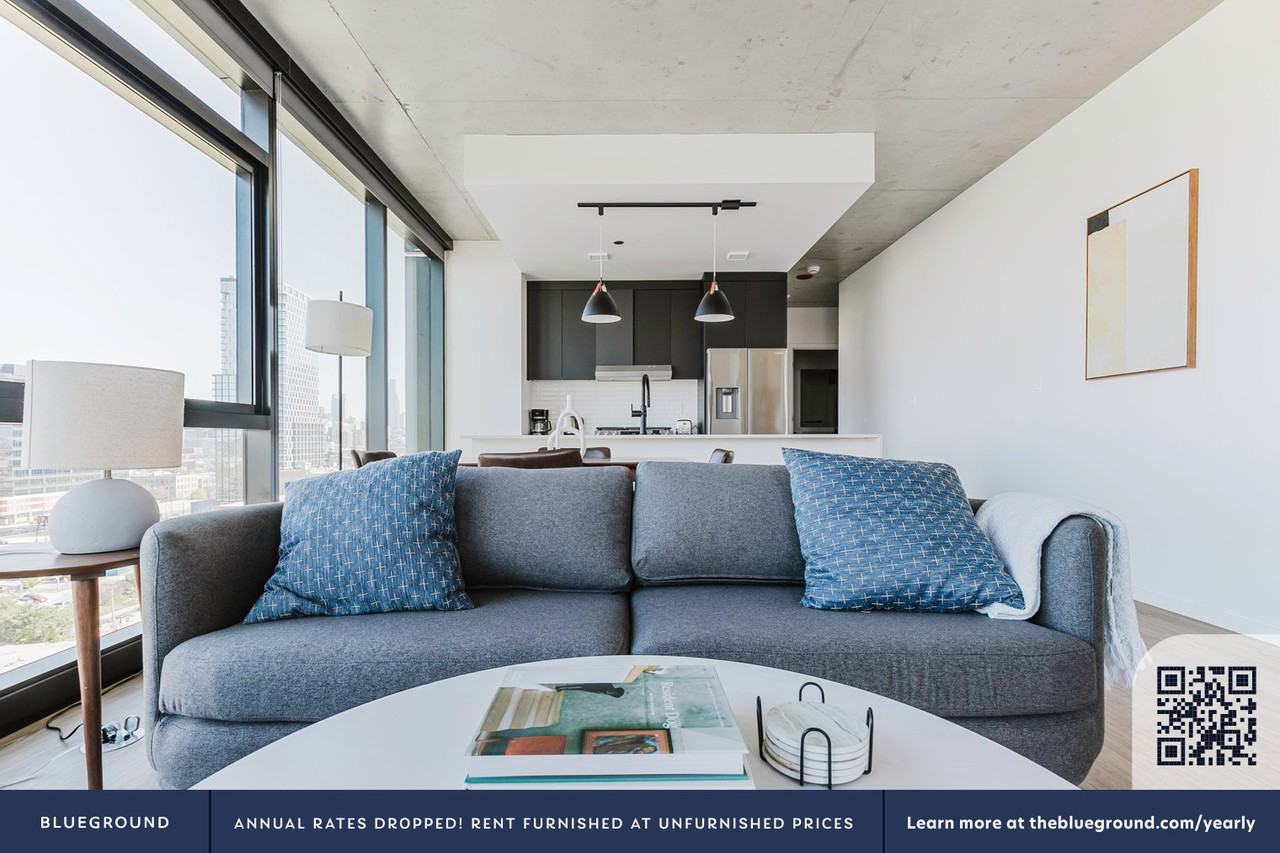 225 North Elizabeth Street - Photo 4 of 50