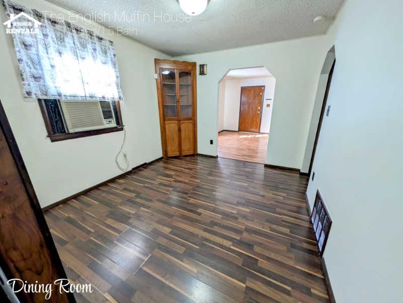 3037 Miller Ave - Photo 3 of 20