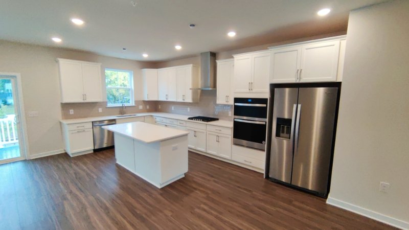 306 Bennetts Ct - Photo 3 of 20