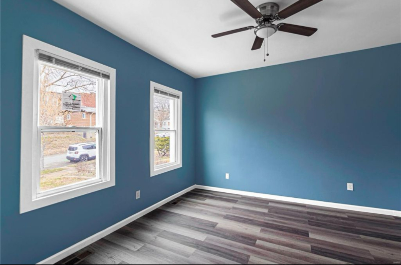 3744 Illinois Ave - Photo 2 of 14