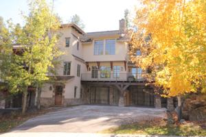 featured image of 1141 Meadowlark Ln