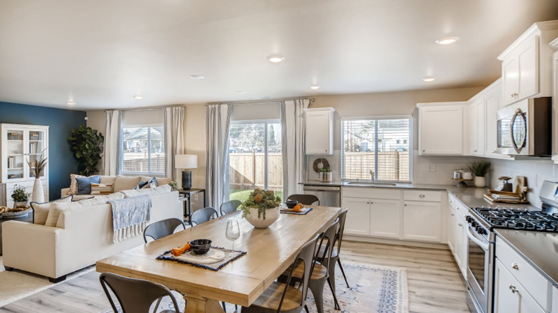 251 Ne Olympic Rdg - Photo 3 of 16