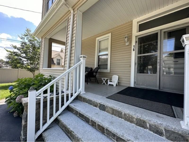 18 Florence St #2 - Photo 3 of 26