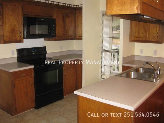 531 Cheryil Ln - Photo 4 of 14