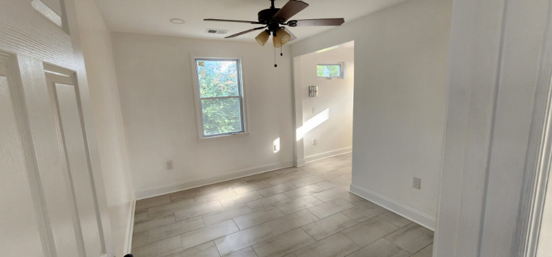 830 Market St - Photo 7 of 11