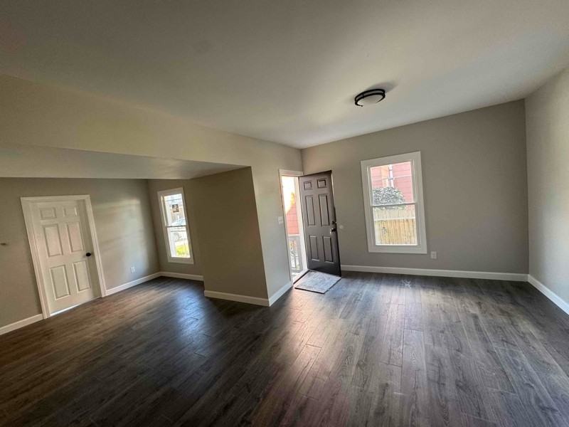 333 S 4th St - Photo 3 of 10