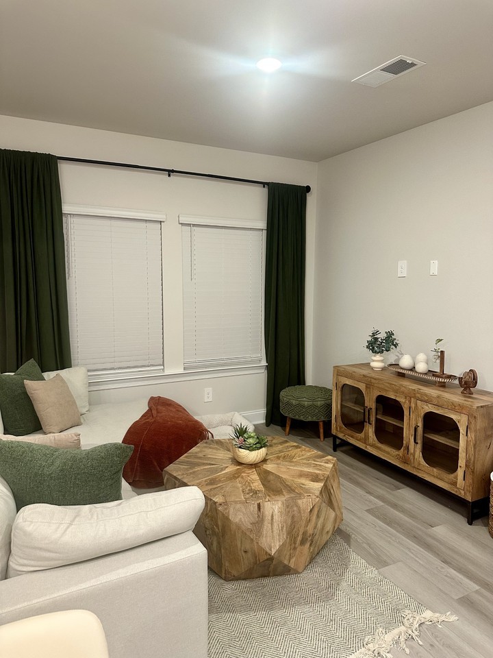4616 Ridge Bend Dr #NA - Photo 2 of 11