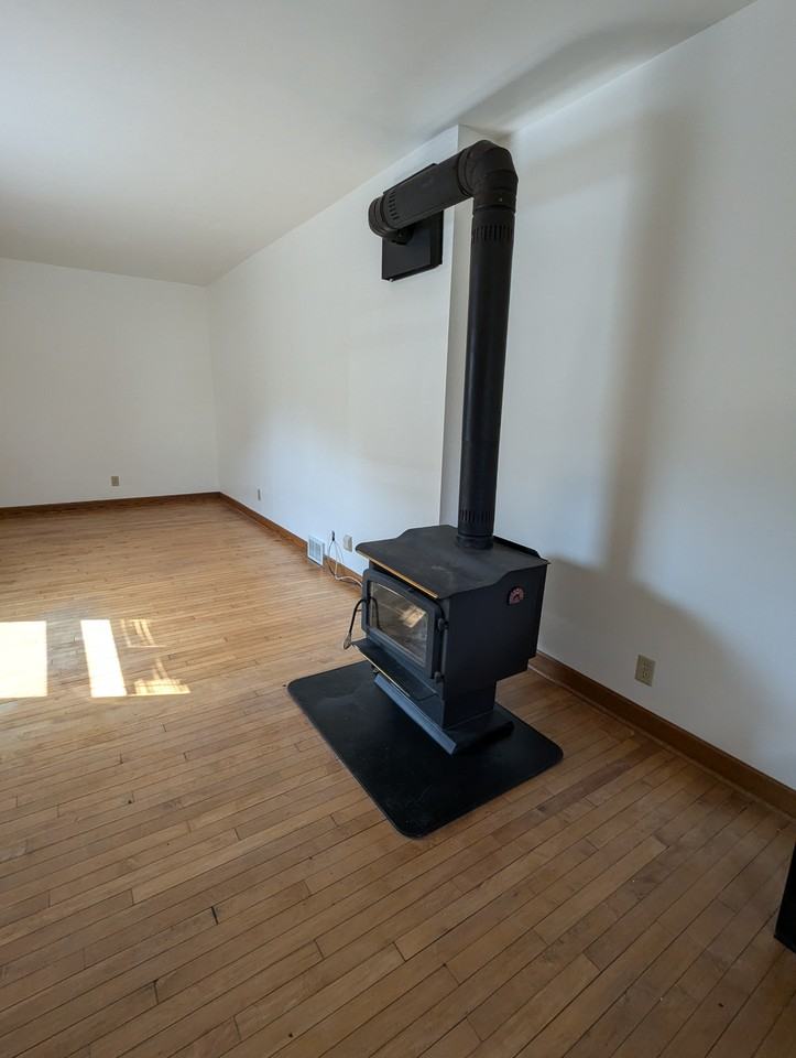 320 N 42nd St #NA - Photo 2 of 9