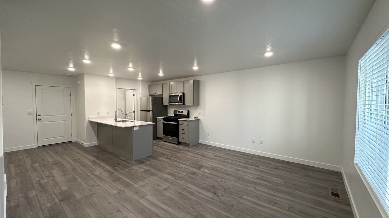 912 E Barrelman Ct #912 - Photo 3 of 29