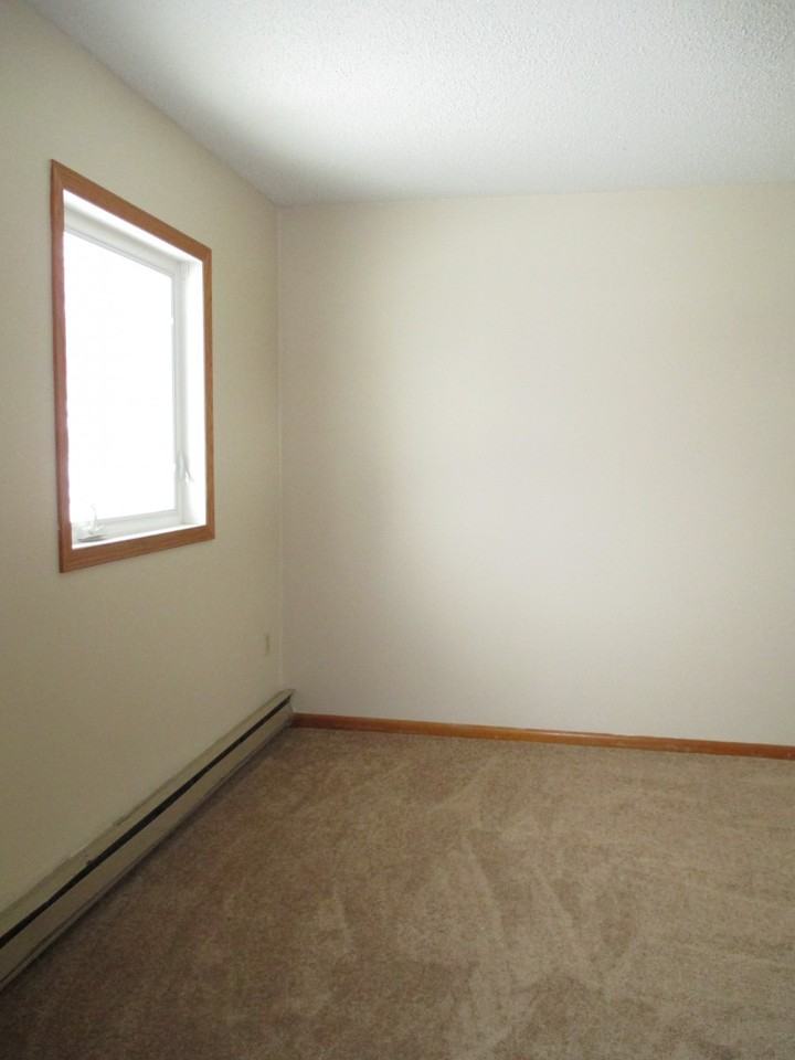 Black Oak - Photo 3 of 9