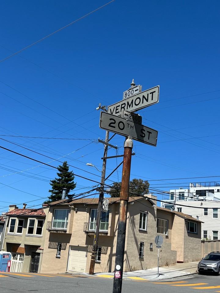 737 Vermont Street - Photo 2 of 33