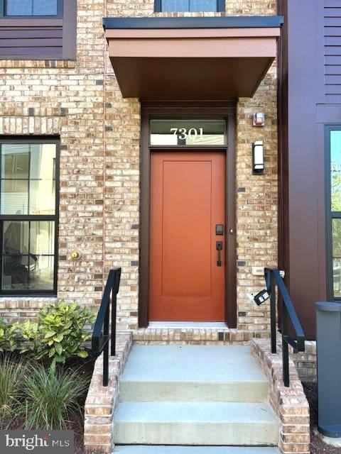 7301 Blade Dr - Photo 2 of 35