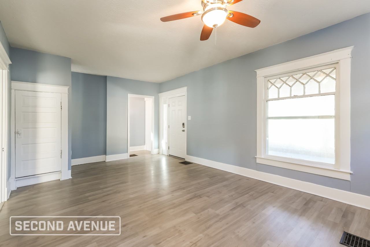 637 S 35th St - Photo 4 of 27