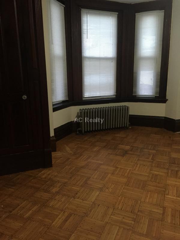 32 Carmel St 1 - Photo 2 of 5