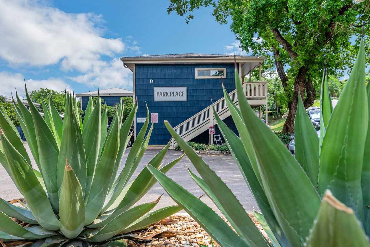 Park Place Apartments - Photo 6 of 25