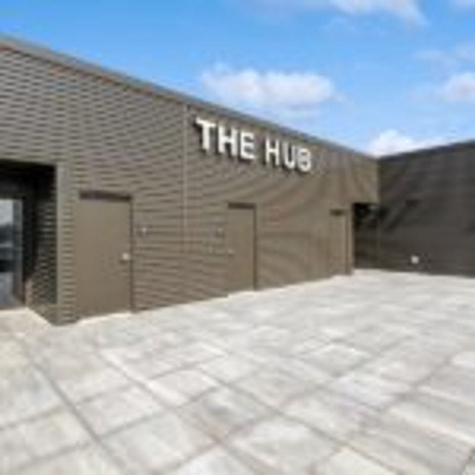 The Leo at the Hub Apartments - Photo 4 of 33