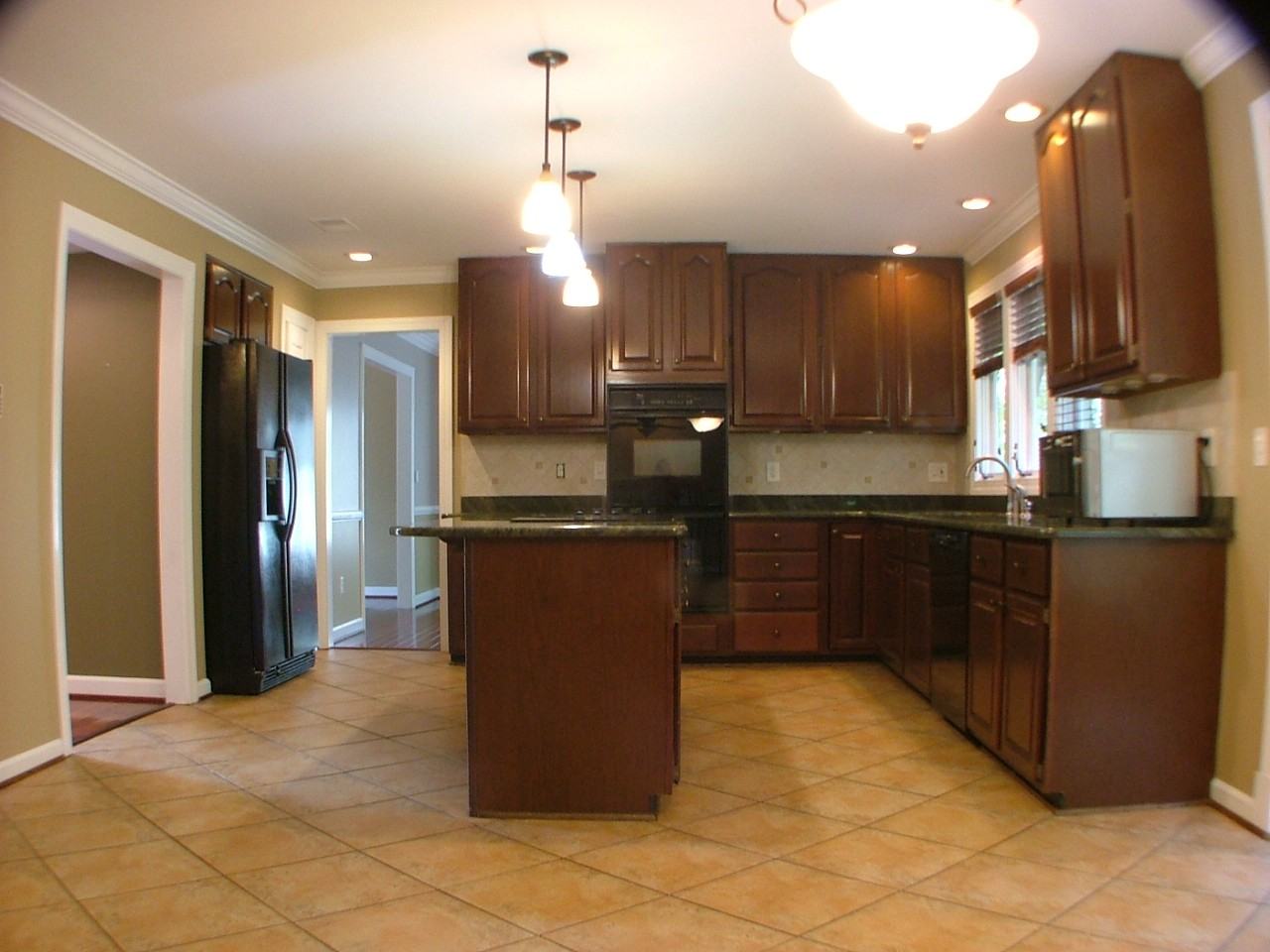 20608 Marsh Court - Photo 2 of 12