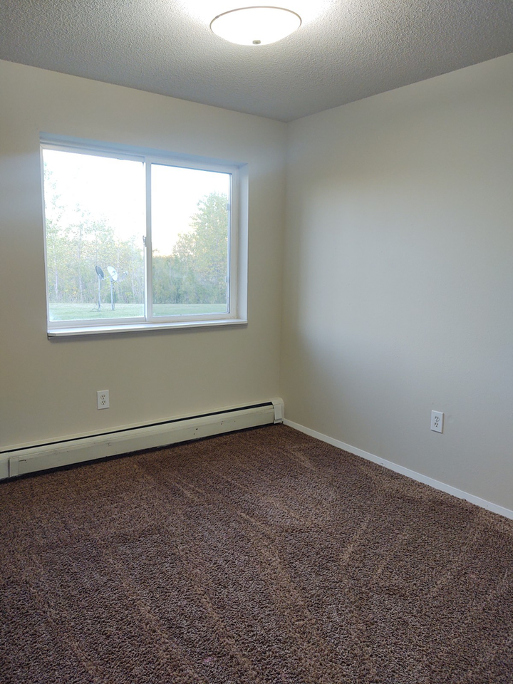 Valley Railroad Apartments - Photo 6 of 23