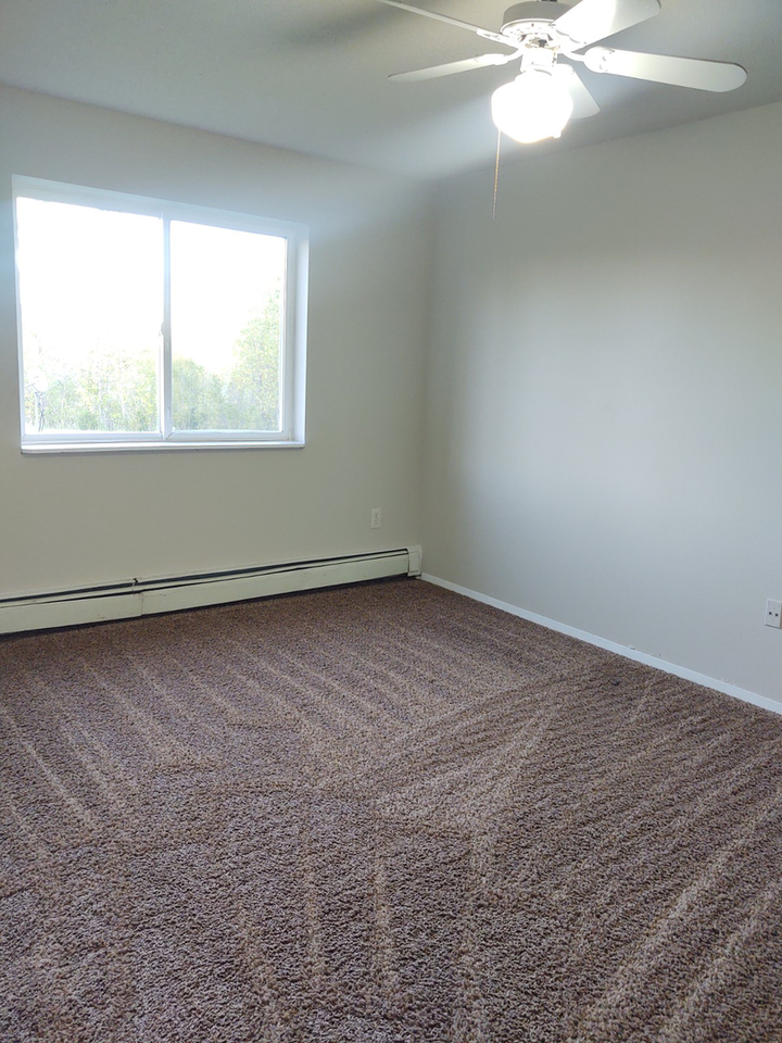 Valley Railroad Apartments - Photo 7 of 23