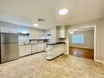 407 Sarah St - Photo 1 of 1