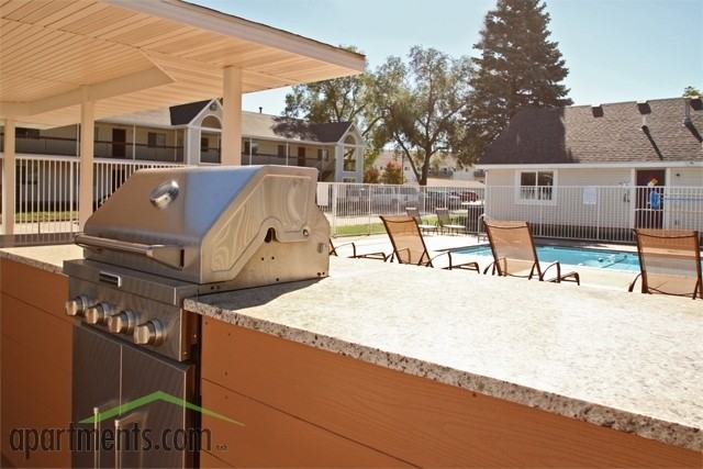 Bennett Grand Woods Apartments - Photo 3 of 48